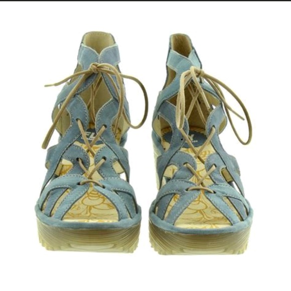 FLY London Womens YUKE663FLY Wedge Sandal FLY London Womens YUKE663FLY Wedge Sandal